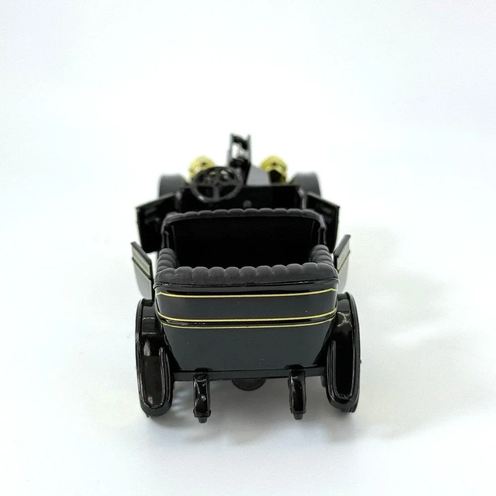 Vintage 1911 Chevy Classic Six Diecast Car Black Gold Trim Touring Convertible M